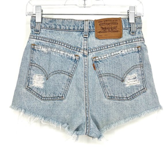 Vintage Levi's Size 5 Orange Tab 912 High Rise Shorts Light Wash Distressed - Picture 3 of 11